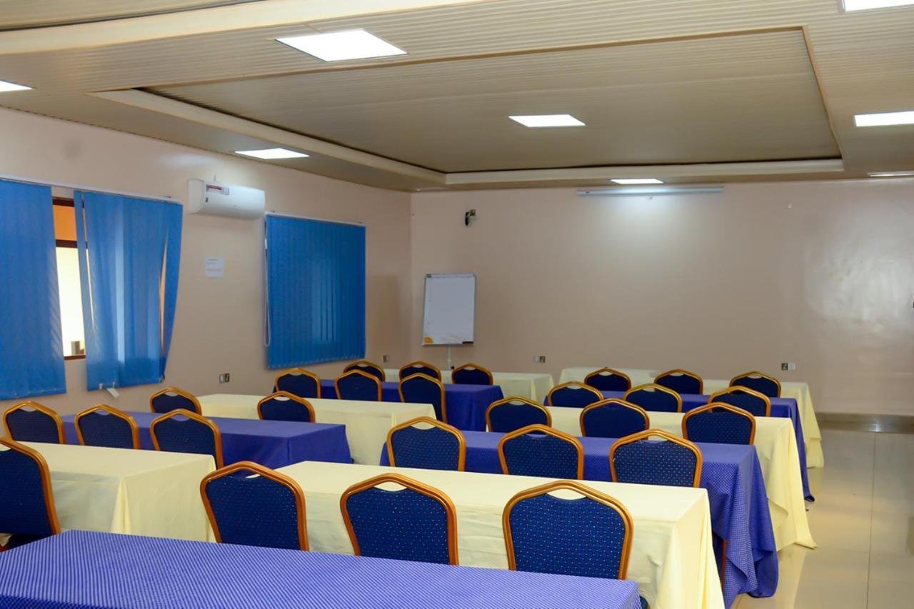 Kim Hotel Кигали Экстерьер фото